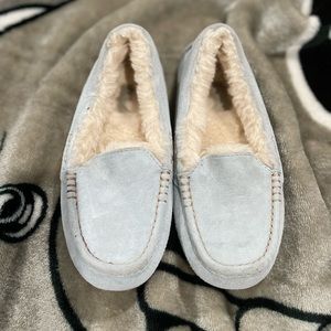 The Ansley slipper from UGG® offers the ultimate in luxury and comfort.